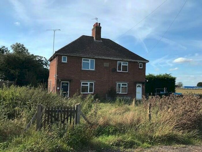 2 Bedroom Semi-Detached House For Sale In Herneside, Welney, Wisbech, Cambridgeshire, PE14