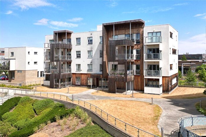 2 Bedroom Apartment For Sale In Glenalmond Avenue, Cambridge, CB2