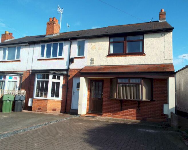 3 Bedroom House To Rent In Birmingham Road, Lickey End, B61