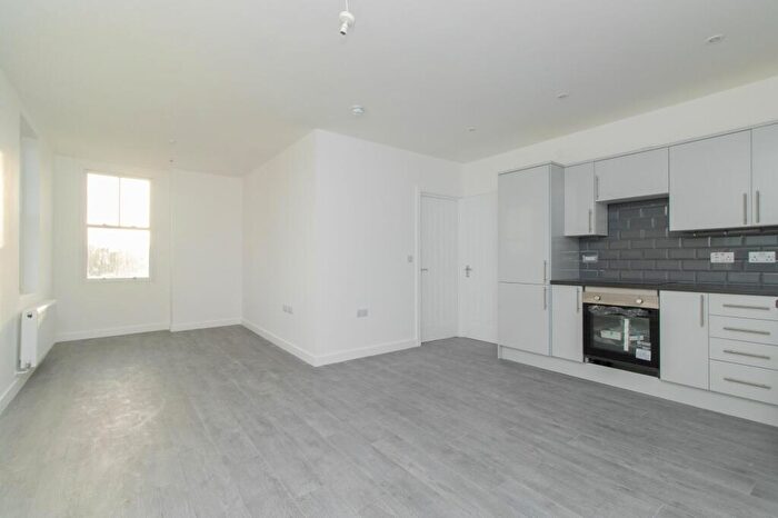 2 Bedroom Apartment To Rent In Buenos Ayres, Margate, CT9