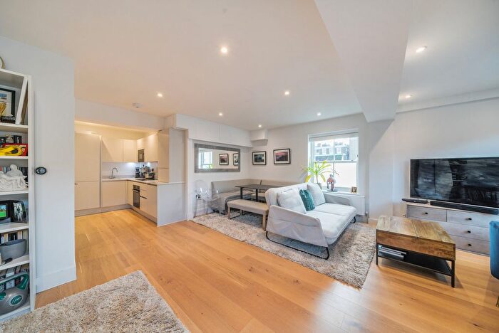 1 Bedroom Flat To Rent In Ward Street, Guildford, Surrey, GU1