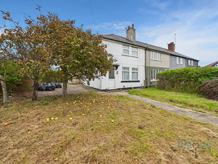 2 Bedroom End Of Terrace House For Sale In Millington Avenue, Blackpool, FY4