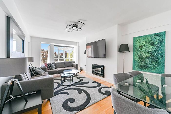 4 Bedroom Flat To Rent In Portsea Place, Hyde Park Estate, London, W2