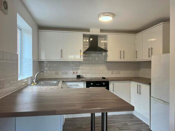 2 Bedroom Apartment To Rent In Horsforth Leeds, LS18
