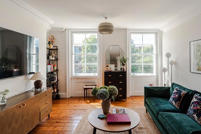 2 Bedroom Flat For Sale In Heer Mews, London, E2