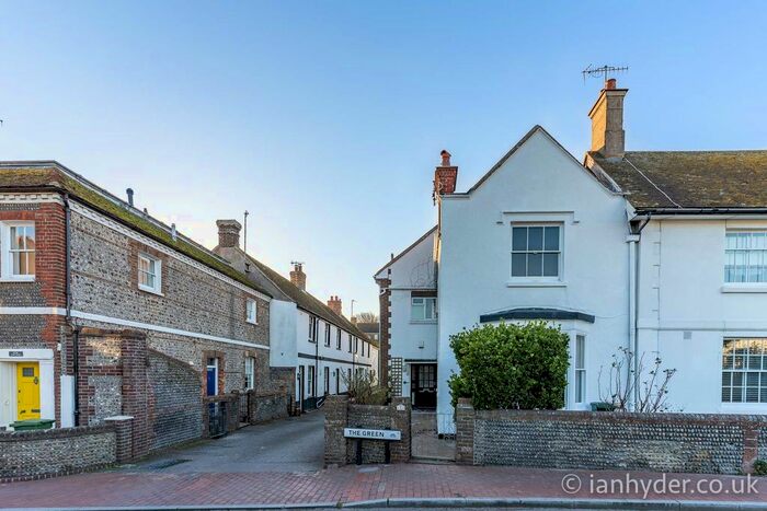 3 Bedroom Terraced House To Rent In The Green, Rottingdean, Brighton, BN2