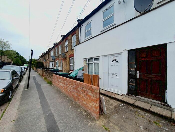 2 Bedroom Flat To Rent In Church Road, London, N17