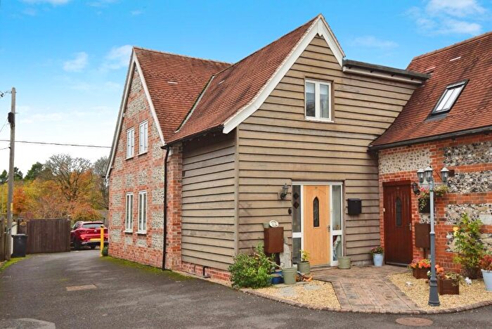 2 Bedroom House For Sale In Old School Mews, Shrewton, SP3