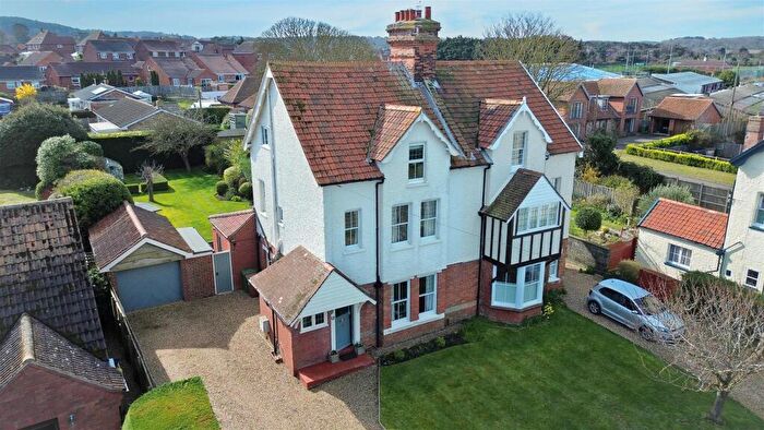 4 Bedroom Semi Detached House For Sale In Weybourne Road, Sheringham, NR26