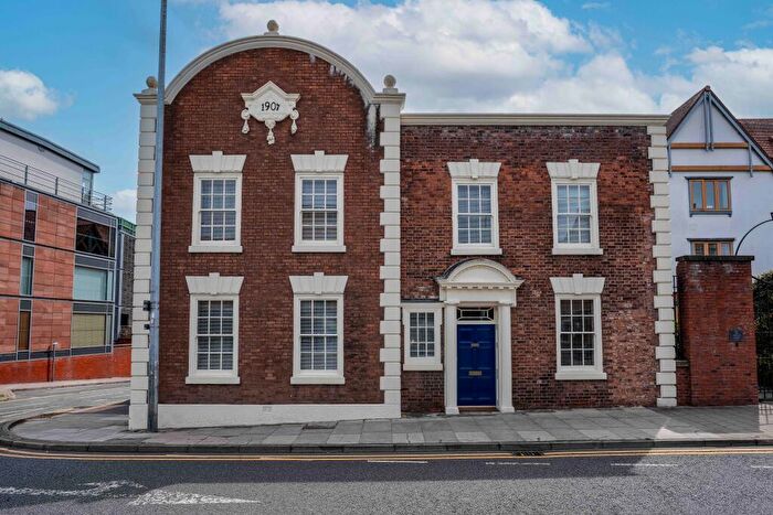 5 Bedroom Semi-Detached House For Sale In Foregate Street, Chester, CH1