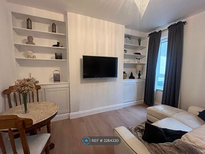 1 Bedroom Flat To Rent In Collingwood Street, South Shields, NE33