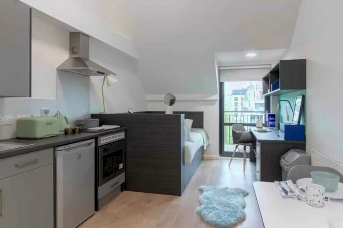 1 Bedroom Flat To Rent In Avon Studios, Midland Road, Bath, BA1