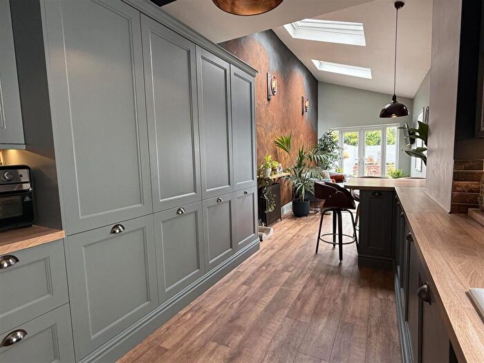 5 Bedroom Semi-Detached House For Sale In St. Andrews Road South, Lytham St Annes, FY8