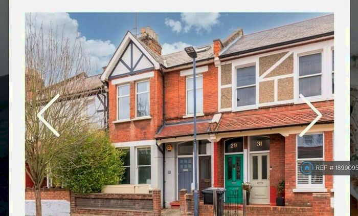 2 Bedroom Maisonette To Rent In Manchester Road, London, N15