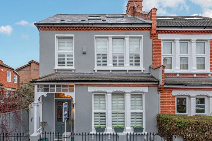 5 Bedroom Semi Detached House For Sale In Westbourne Road, London, SE26