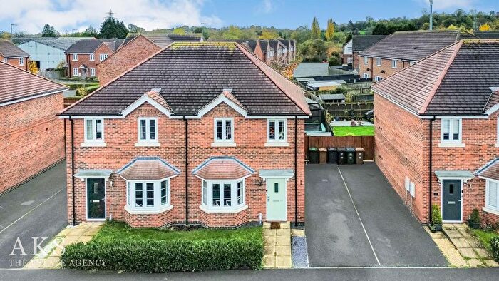 3 Bedroom Semi-Detached House For Sale In Scropton Road, Hatton, DE65