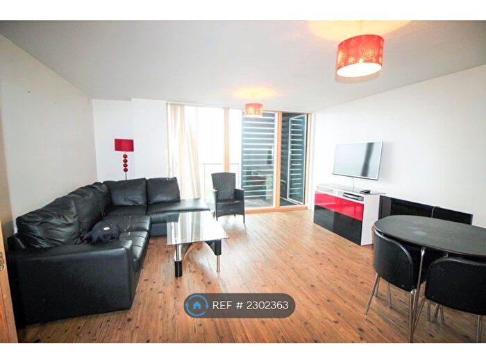 1 Bedroom Flat To Rent In South Row, Milton Keynes, MK9