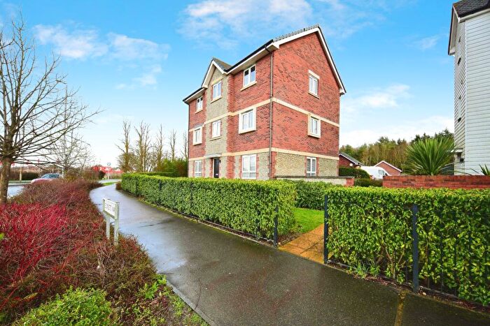 2 Bedroom Flat To Rent In Edmett Way, Maidstone, ME17