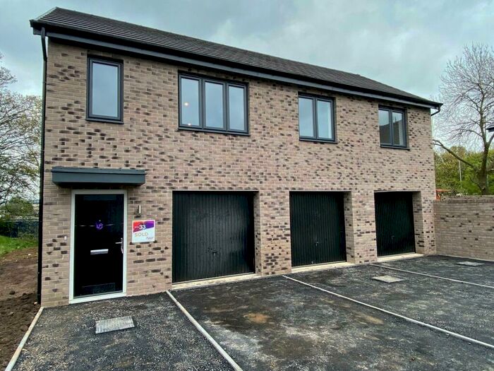 2 Bedroom Character Property To Rent In Woodyard Avenue, Chesterfield, S41