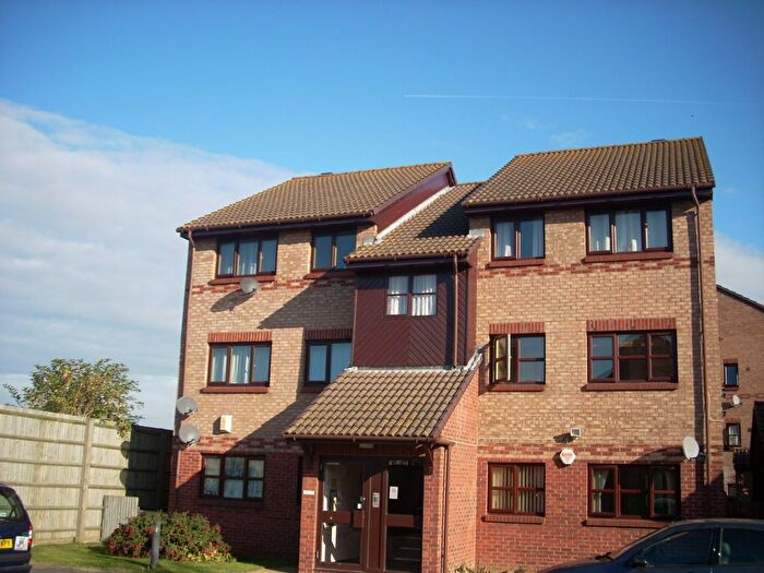 2 Bedroom Property To Rent In Allington Close, Gravesend, DA12