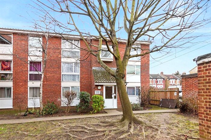 1 Bedroom Flat For Sale In Meads Court, Carnarvon Road, London, E15