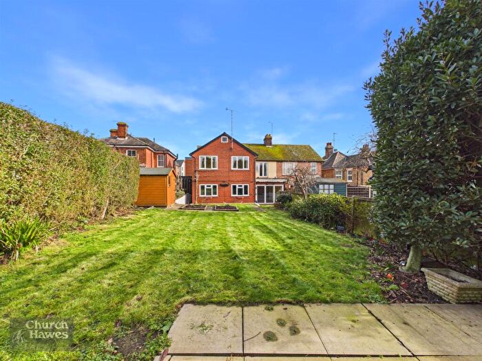 5 Bedroom Semi-Detached House For Sale In Fambridge Road, Maldon, CM9