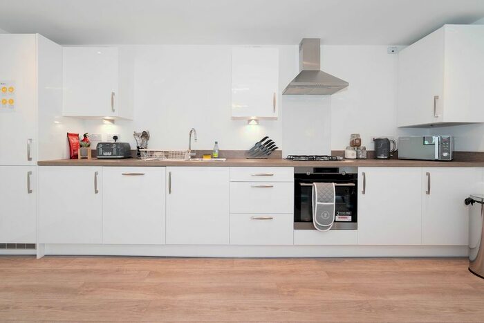 2 Bedroom Flat To Rent In Molesworth Street, Lewisham, SE13