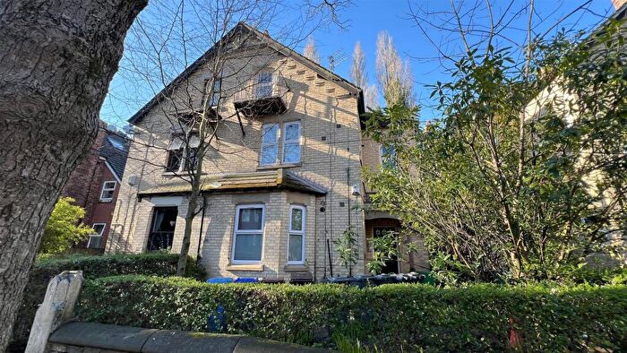 1 Bedroom Flat To Rent In Chatham Grove, West Didsbury, M20