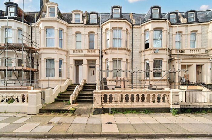 1 Bedroom Flat For Sale In Alhambra Road, Southsea, PO4