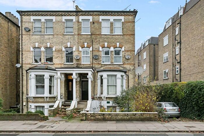 1 Bedroom Flat To Rent In Richmond Road, Twickenham, TW1