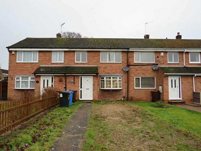 3 Bedroom Semi-Detached House To Rent In Redwood Road, Sinfin, Derby, DE24