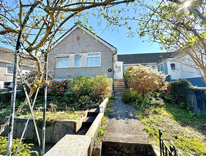 3 Bedroom Semi Detached Bungalow For Sale In Glenholt Road, Glenholt, Plymouth, Devon, PL6