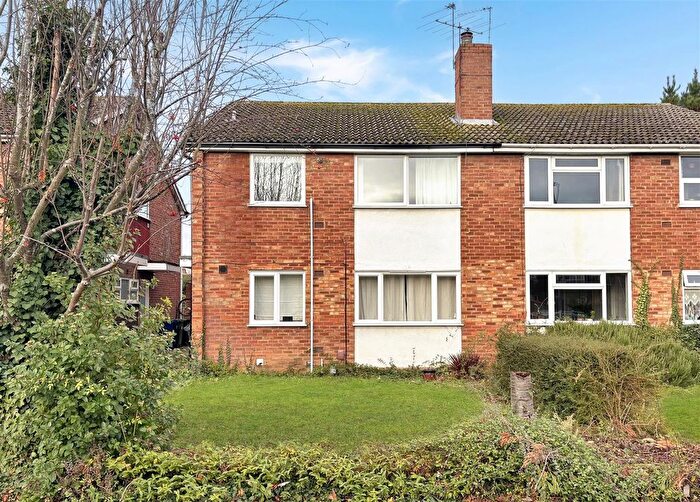 2 Bedroom Maisonette For Sale In Chatsworth Avenue, Cambridge, CB4