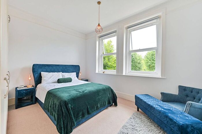 1 Bedroom Flat To Rent In Eaton Road, Sutton, SM2