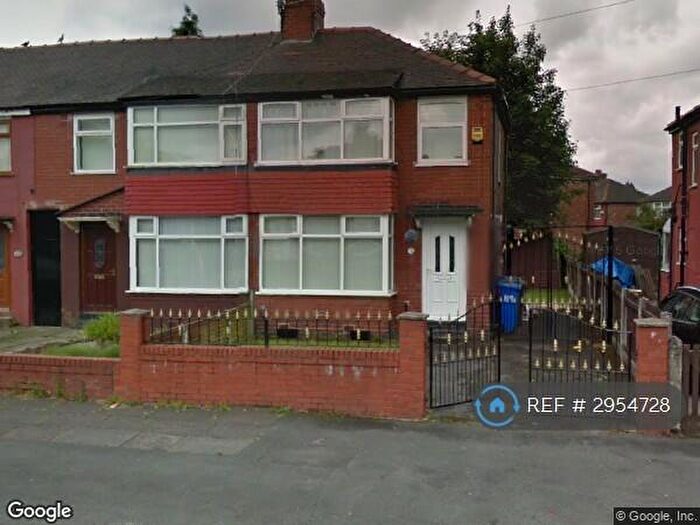 2 Bedroom Semi-Detached House To Rent In Sunnyside Road, Manchester, M43