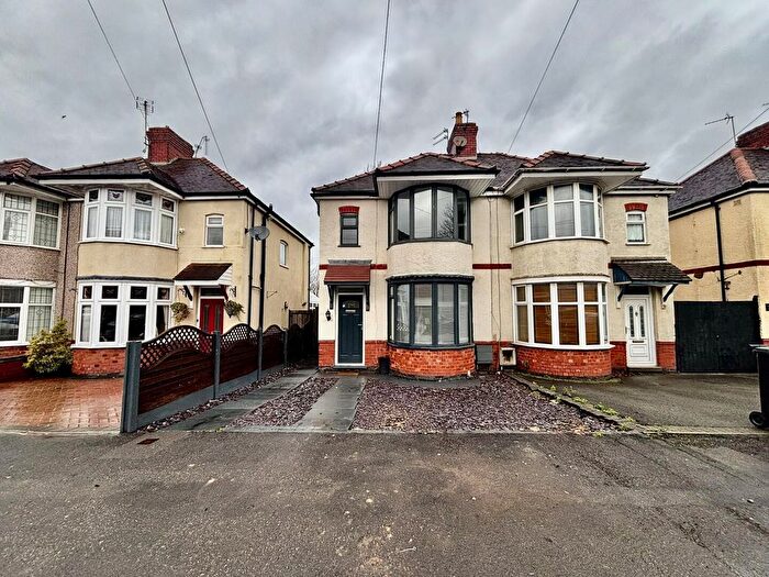 3 Bedroom Property To Rent In Carisbrook Road, Nuneaton, CV10