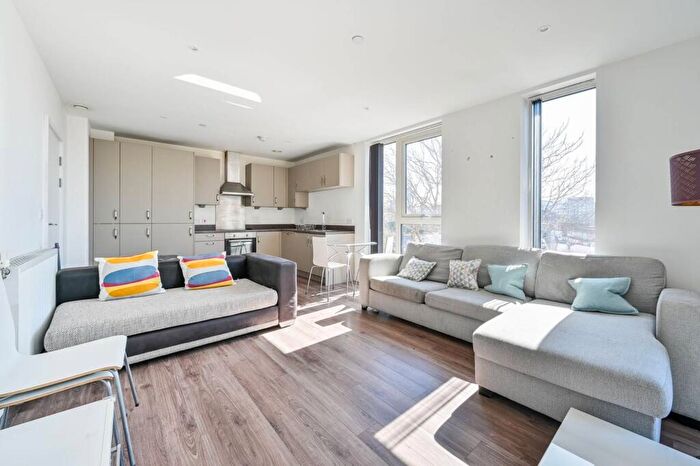 2 Bedroom Flat To Rent In Drummond House, Victory Parade, Woolwich, London, SE18