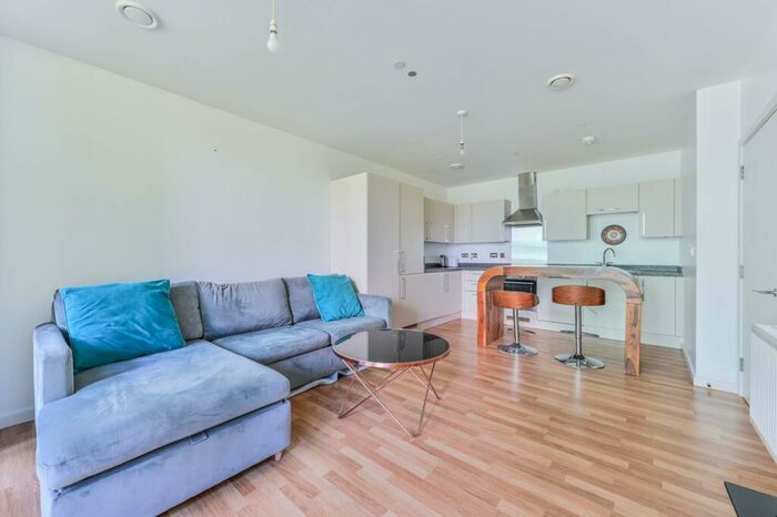 1 Bedroom Flat To Rent In Ace Way, Nine Elms, London, SW11