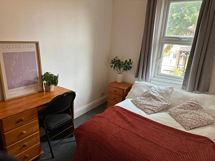 1 Bedroom House To Rent In Amherst Road, Manchester, M14
