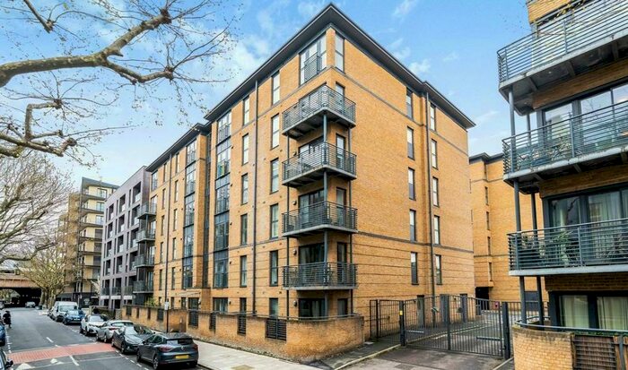 1 Bedroom Flat To Rent In Spa Road, London, England, SE16