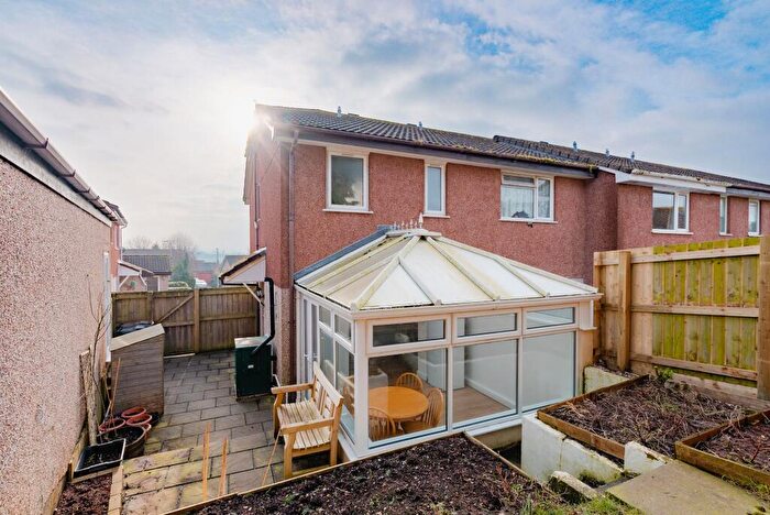 2 Bedroom Property To Rent In Orchard Way, Lapford, EX17