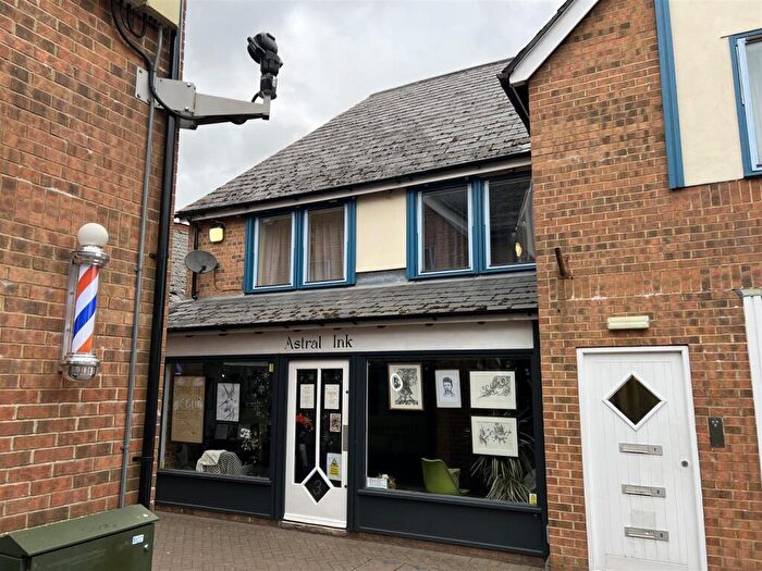 1 Bedroom Apartment For Sale In Croft Court, Ross, HR9