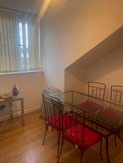 1 Bedroom Studio To Rent In Nowell Mount, Leeds, LS9