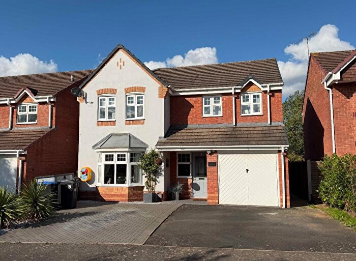 4 Bedroom Detached House For Sale In Bed, Bath Detached - Heathcote, Warwick, CV34