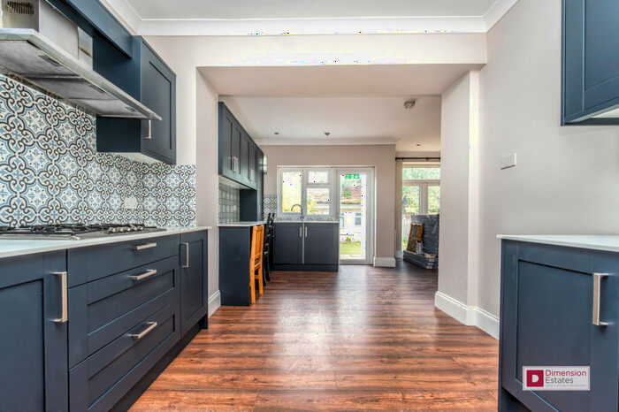4 Bedroom Terraced House To Rent In Cranbrook Rise, Ilford, Redbridge, Essex, IG1