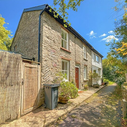 3 Bedroom Semi-Detached House For Sale In Penbont Road, Talgarth, Brecon, LD3