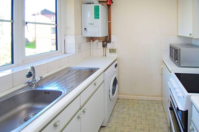 1 Bedroom Flat To Rent In West Street, Watford, WD17