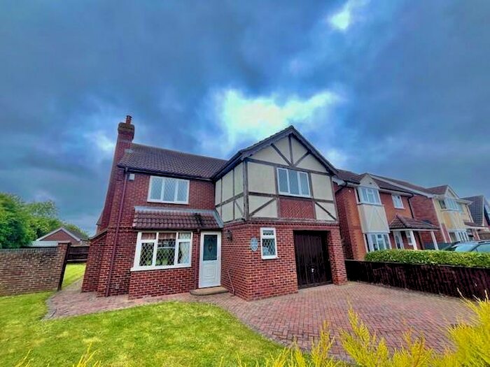 4 Bedroom Detached House To Rent In Beech Grove, Holton-Le-Clay, Grimsby, DN36