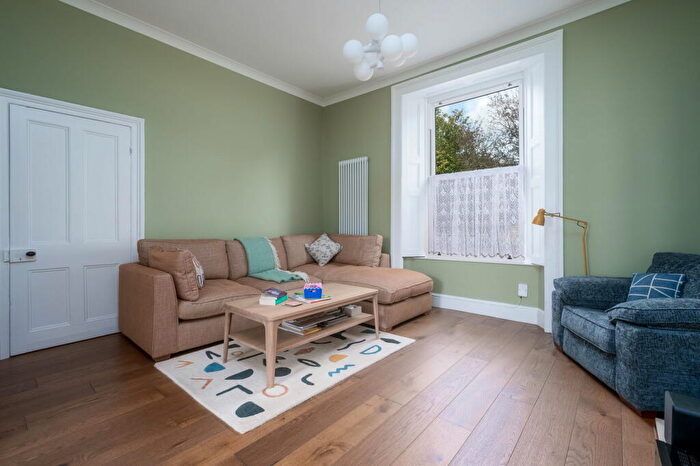3 Bedroom Terraced House For Sale In Admiralty Street, Stonehouse, Plymouth, PL1