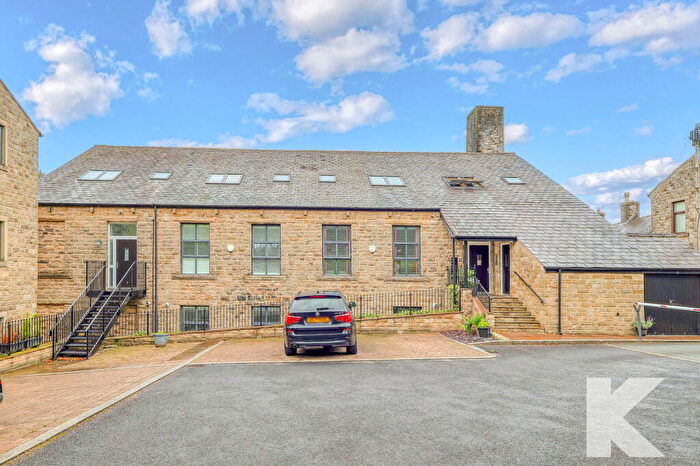 2 Bedroom Triplex For Sale In , Spring Mill, Spring Street, Uppermill, Oldham, OL3